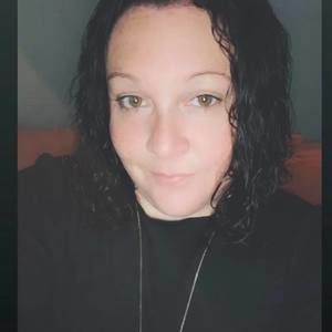 Meet your Posher, Laurie